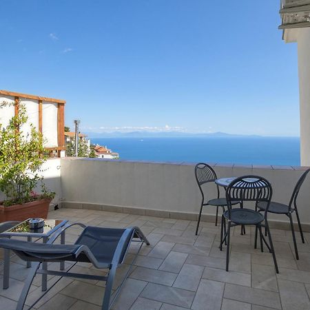 Villa Pino Furore Exteriér fotografie