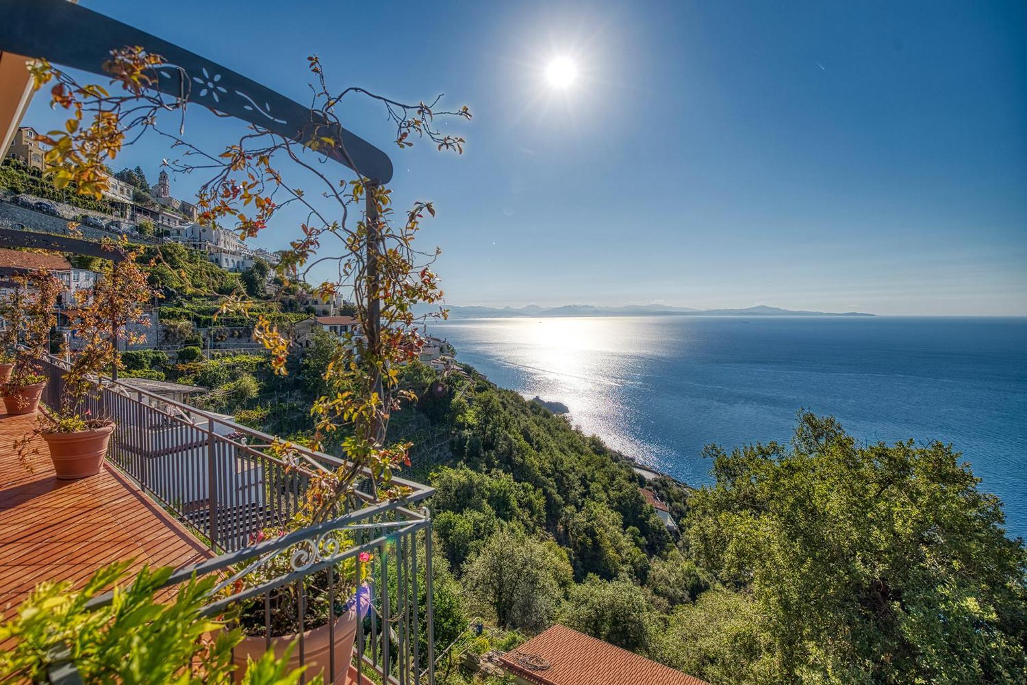 Villa Pino Furore Exteriér fotografie