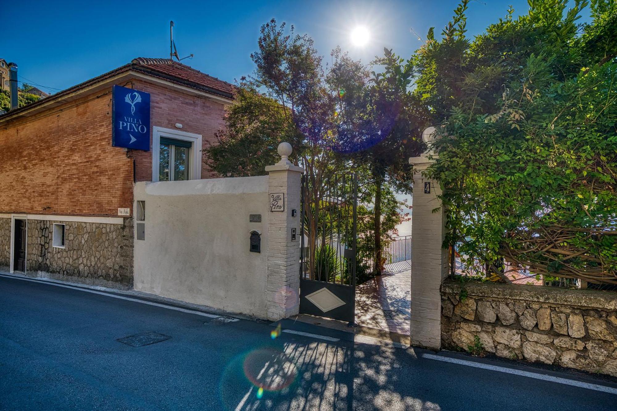 Villa Pino Furore Exteriér fotografie