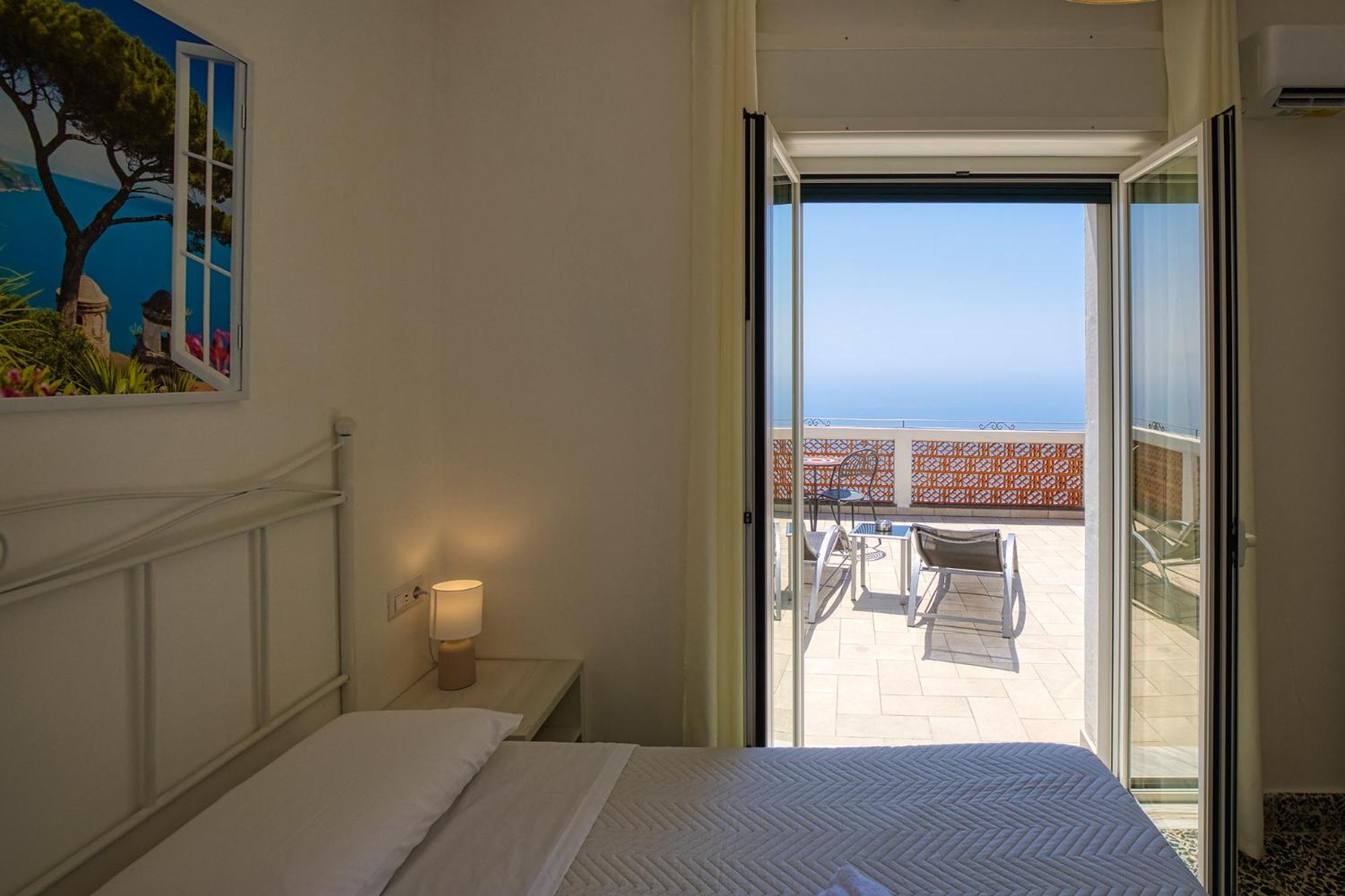 Villa Pino Furore Exteriér fotografie
